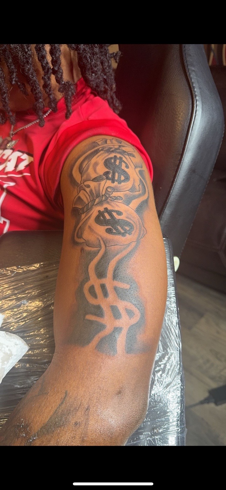Tattoo by 6hosted on TattMe