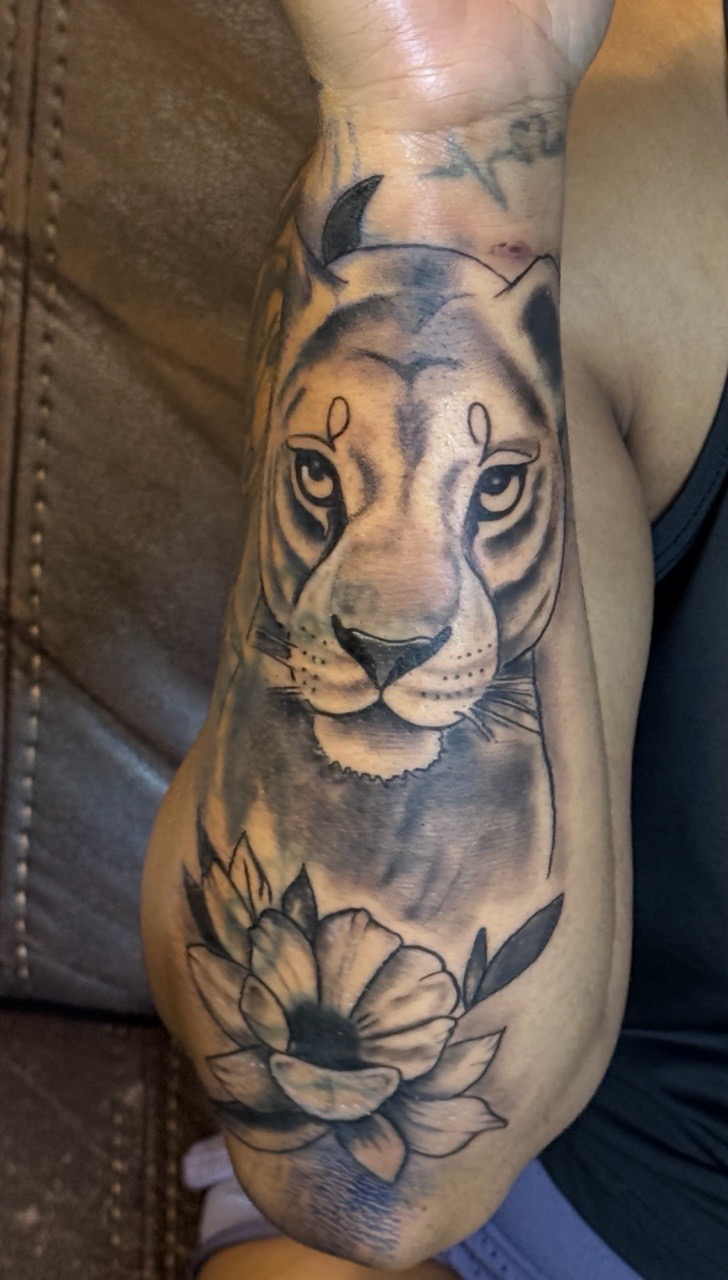 Tattoo by 6hosted on TattMe
