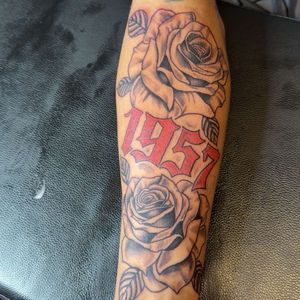 Black & Grey + Illustrative roses tattoo on Forearm by 6hosted on TattMe