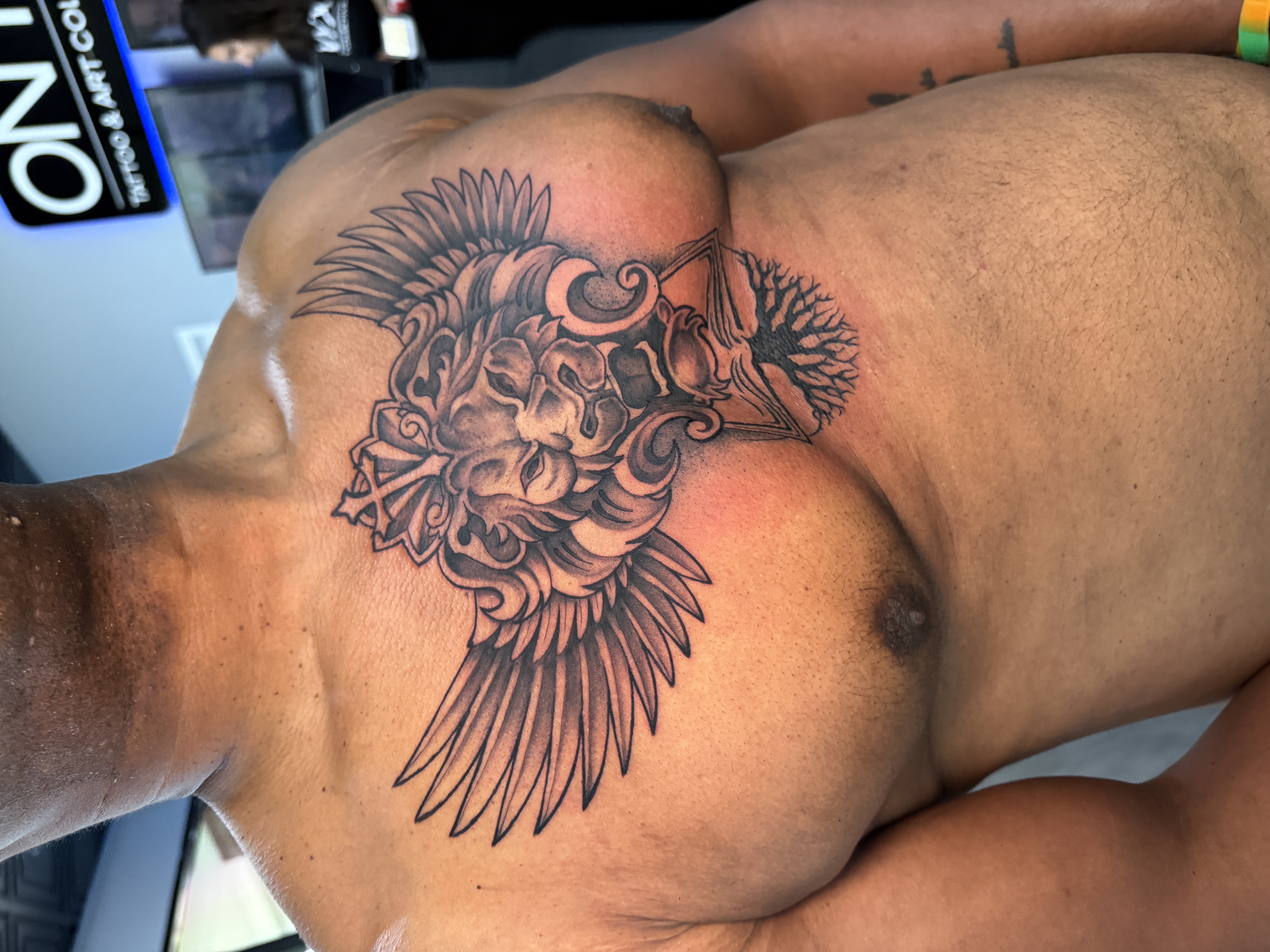 Black & Grey + Sculptural tiger tattoo by Ink_by_Noble on TattMe