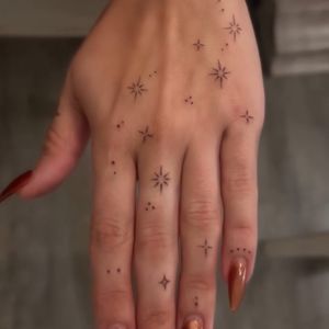 Fine Line + Minimalist tattoo by cozinks on TattMe