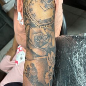 3D + Black & Grey clock tattoo on Upper Arm by Redtats on TattMe