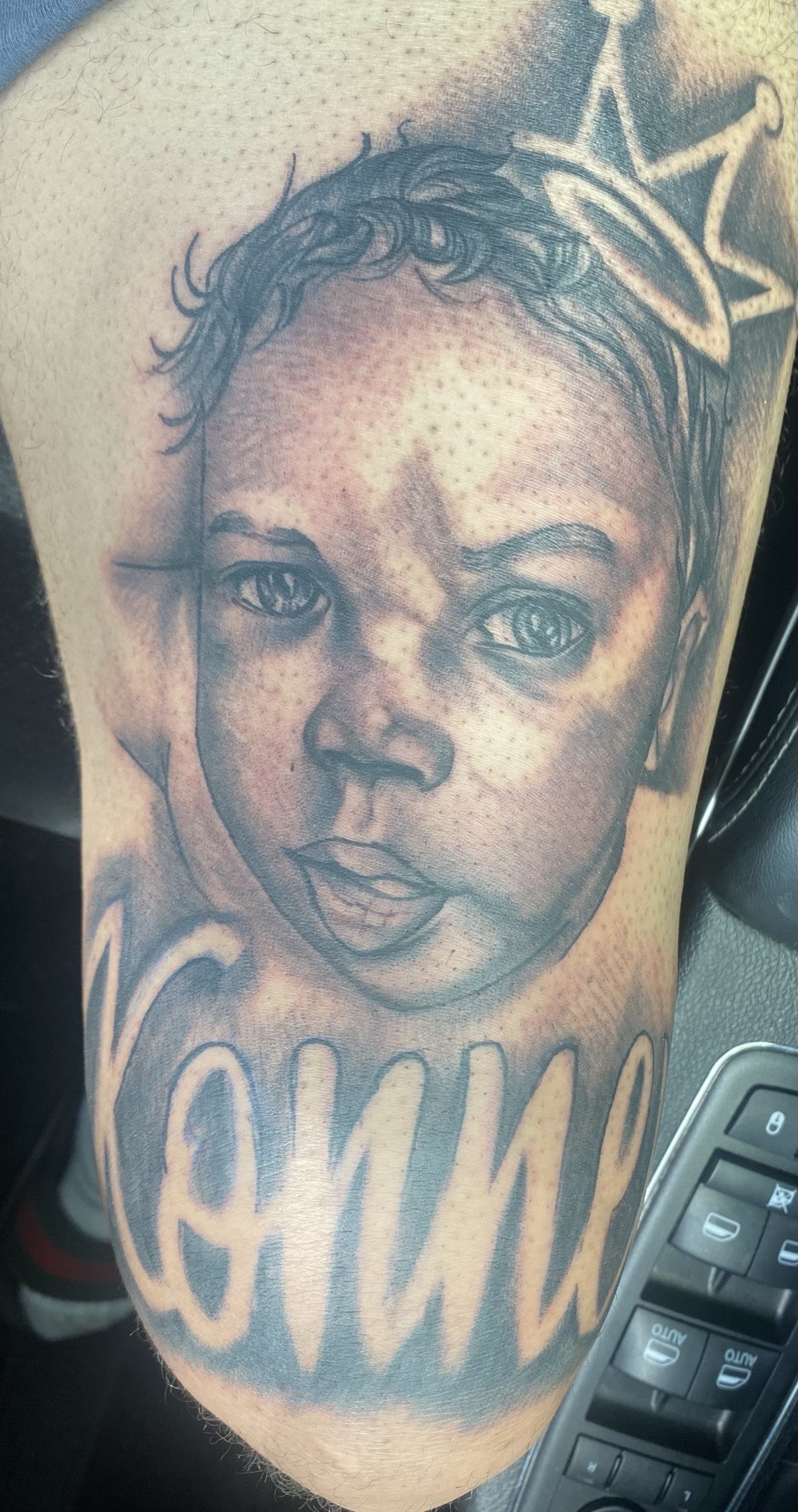 3D + Black & Grey baby tattoo on Thigh by Redtats on TattMe