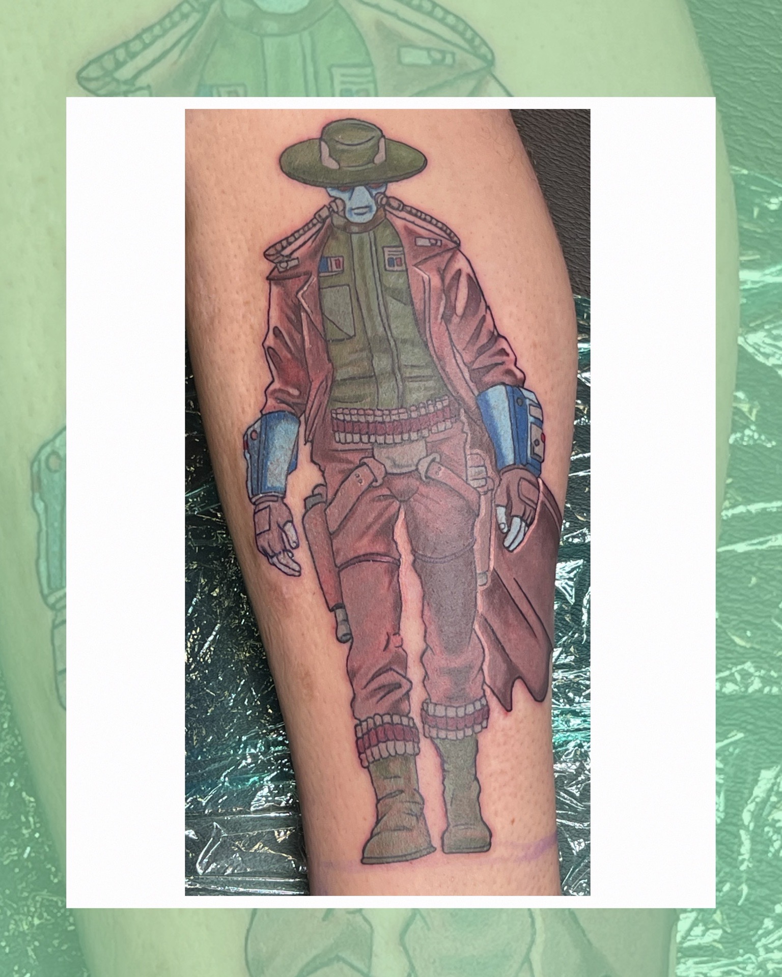 New School + Illustrative alien tattoo on Calf by Kiwi on TattMe