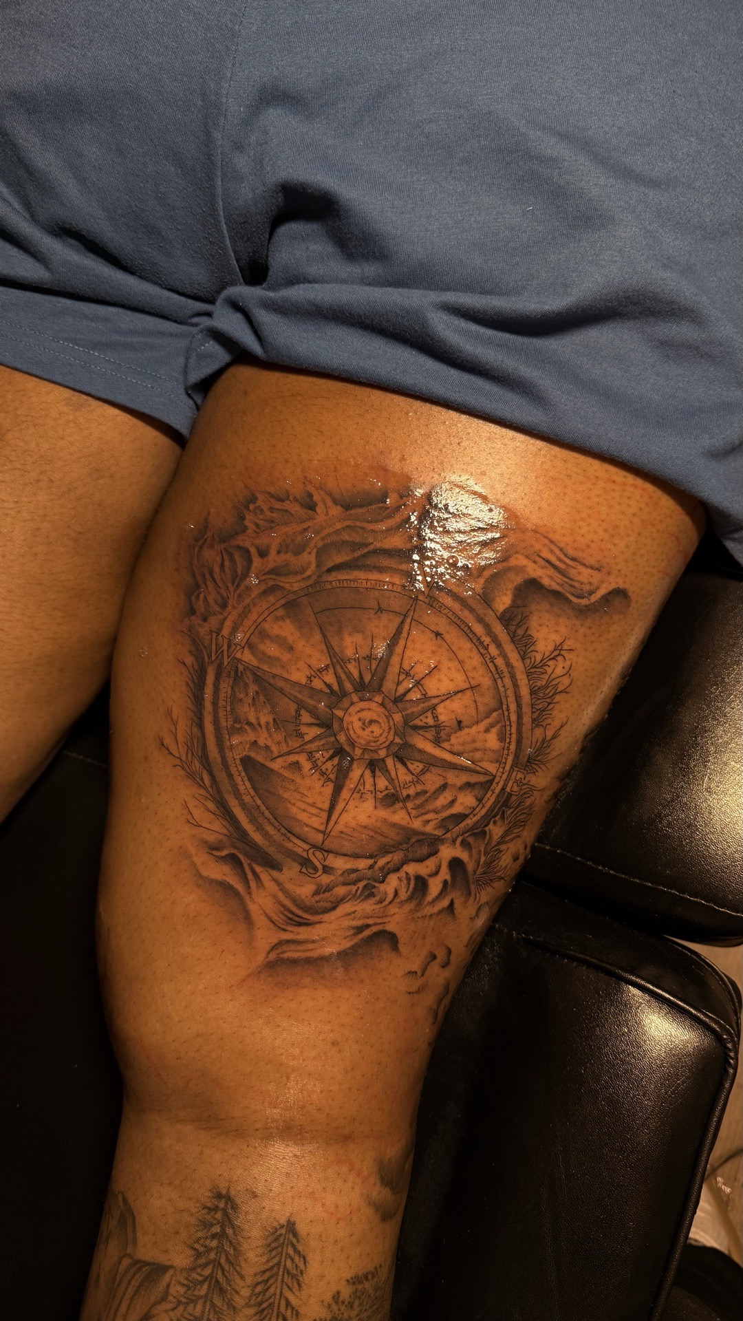 Black & Grey + Illustrative compass tattoo on Thigh by tattoo.banditt on TattMe