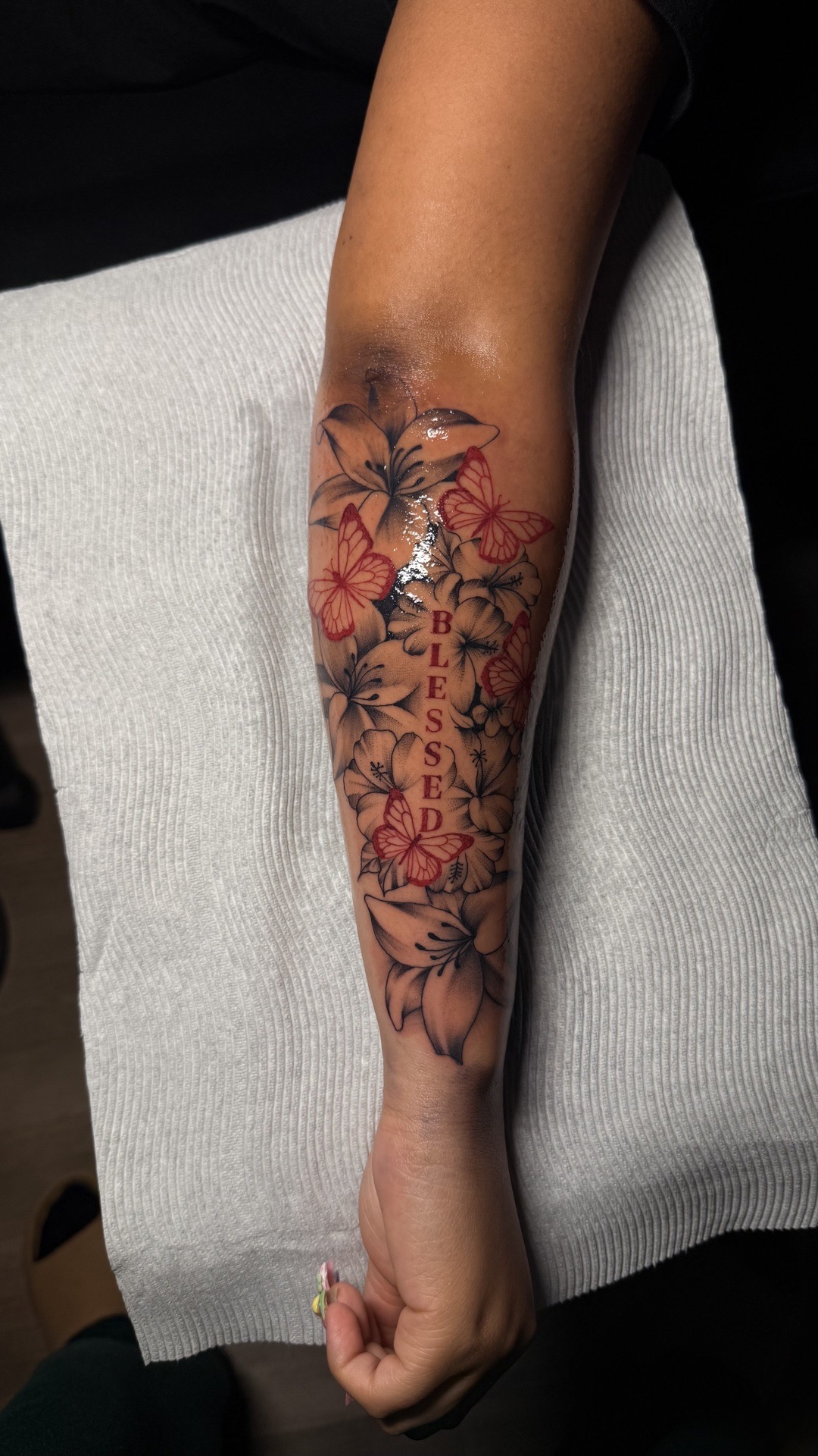 Floral + Black & Grey lilies tattoo on Forearm by tattoo.banditt on TattMe