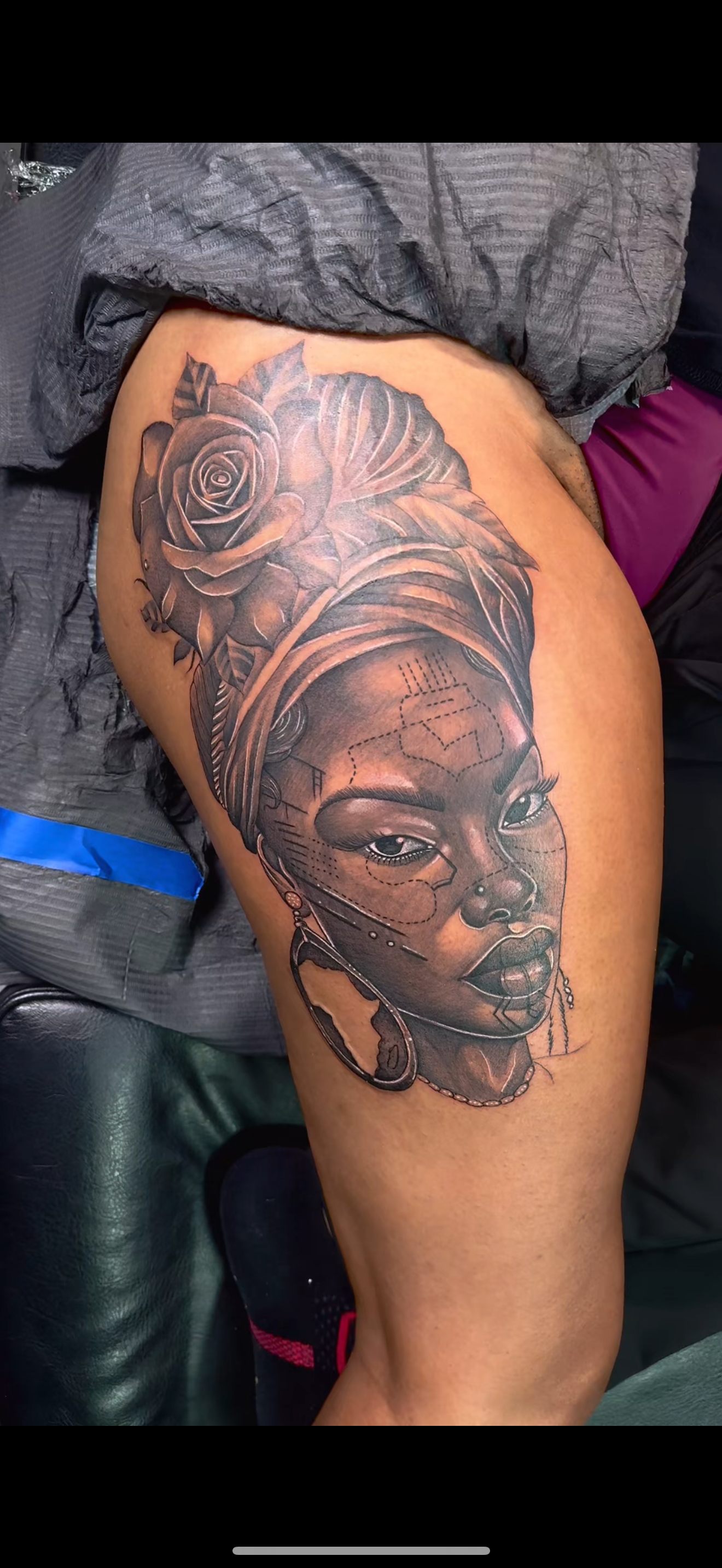 Black & Grey + Realism woman tattoo on Thigh by 100inkz on TattMe