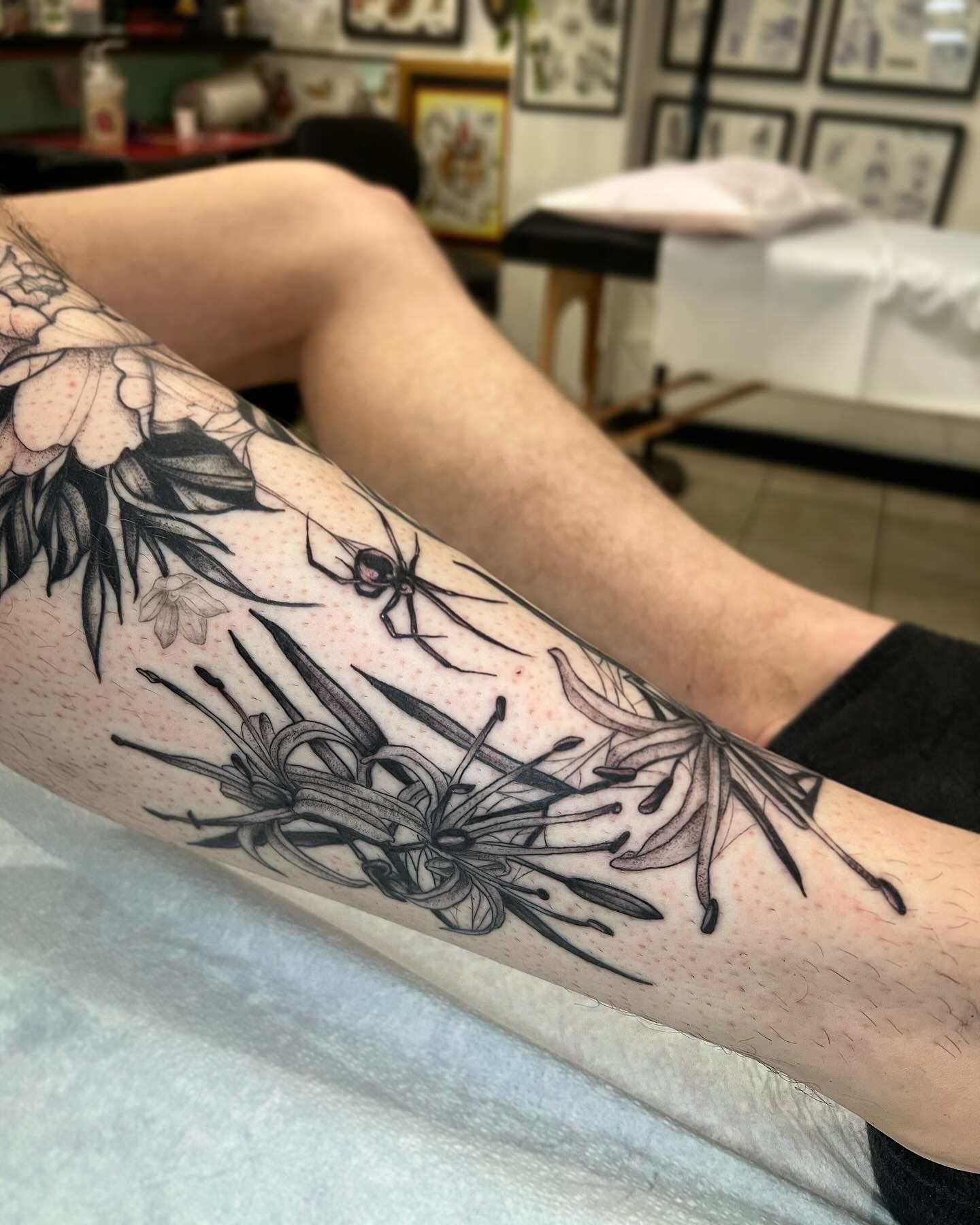 Black & Grey + Floral flowers tattoo on Calf by Q_tattoo on TattMe