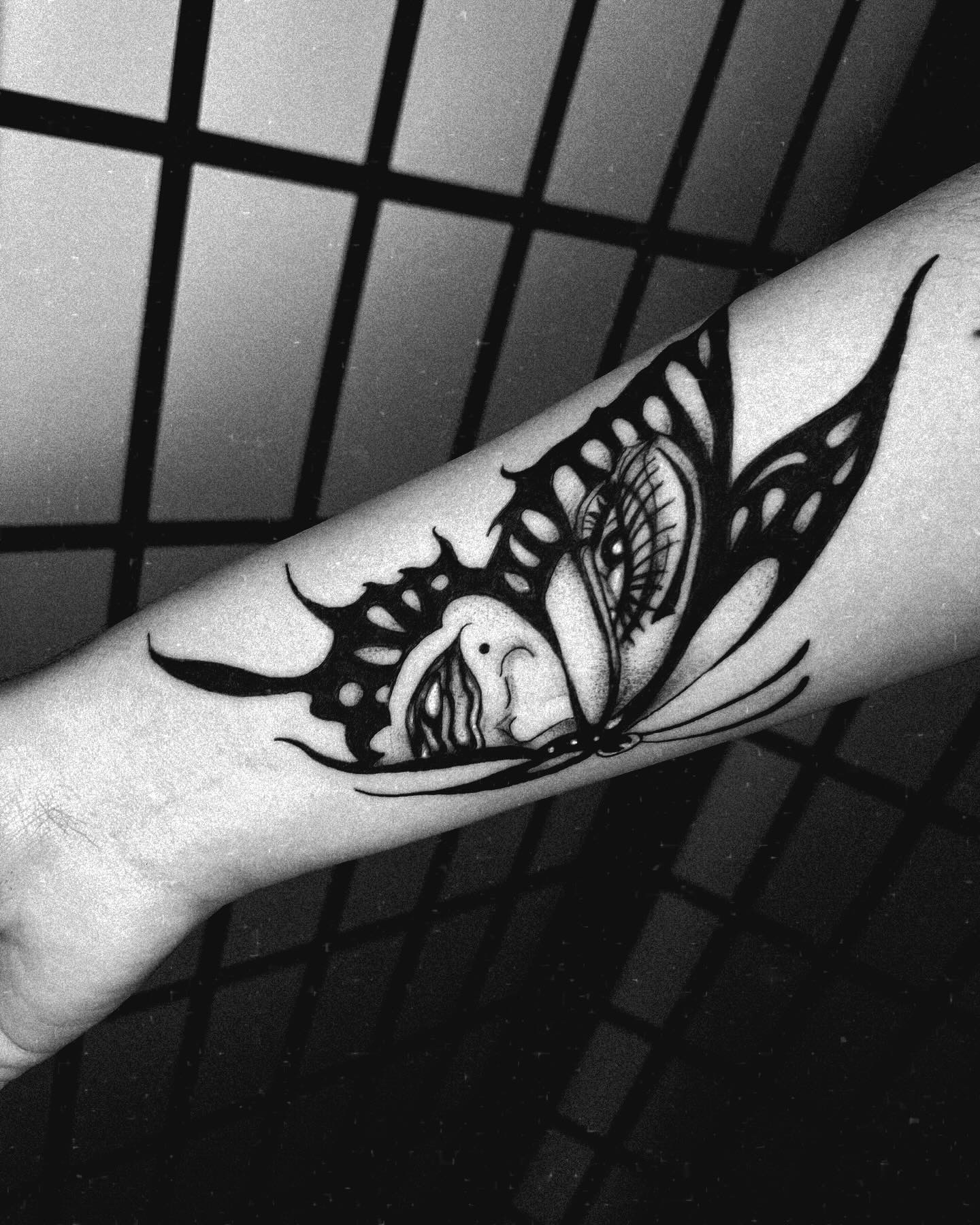 Black-work + Illustrative butterfly tattoo on Forearm by Q_tattoo on TattMe