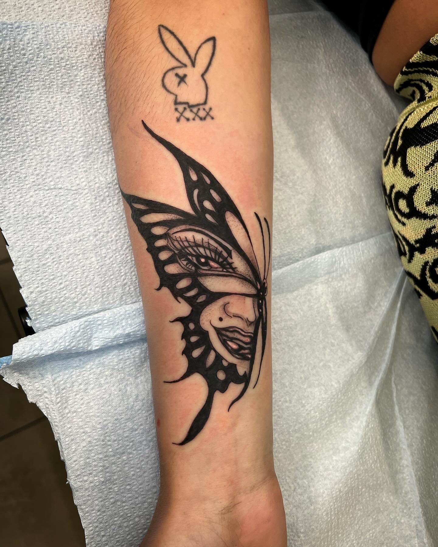 Black-work + Illustrative butterfly tattoo on Forearm by Q_tattoo on TattMe