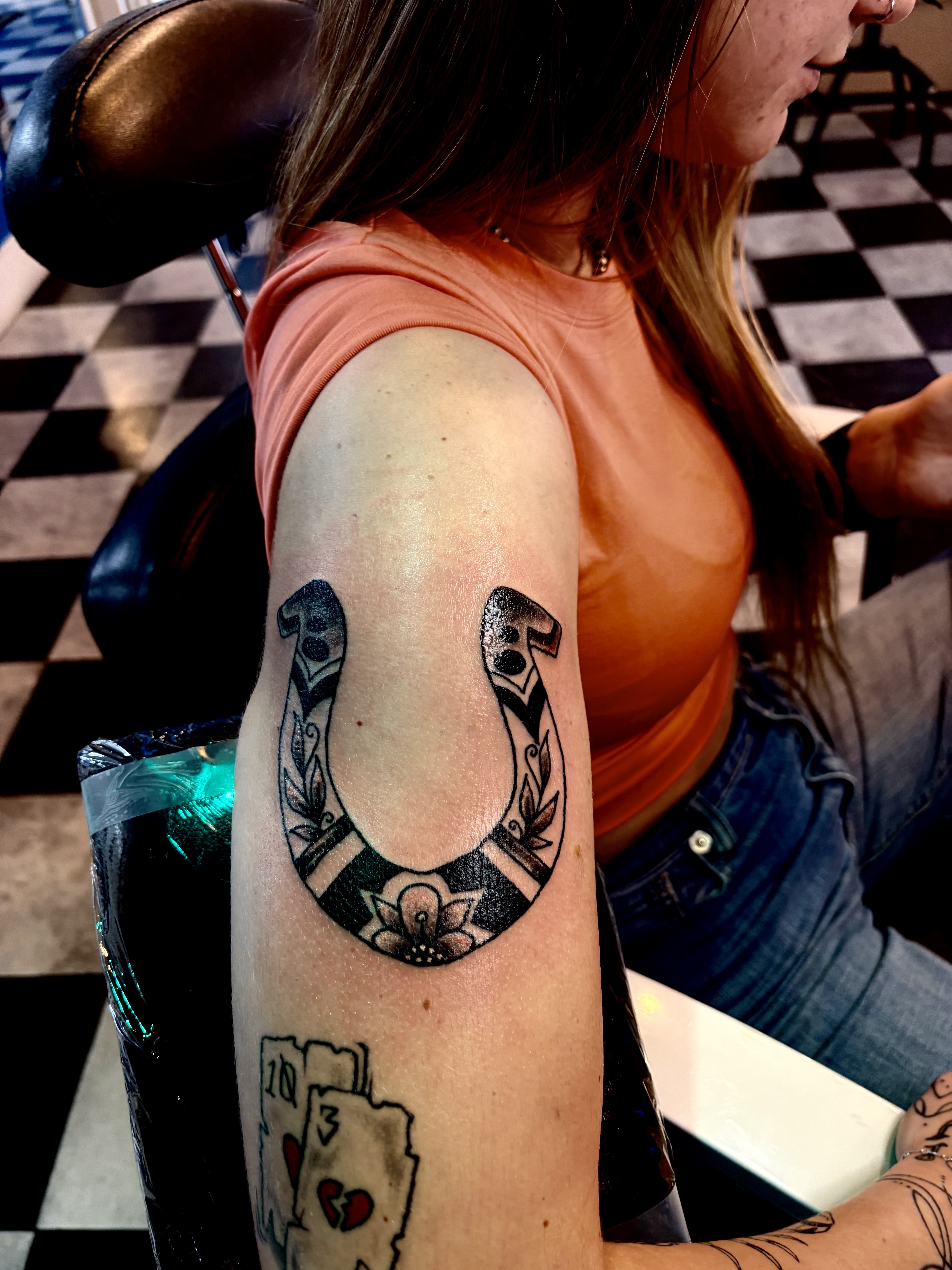 Black-work + Traditional horseshoe tattoo on Upper Arm by Meaney_Tattoos_06 on TattMe