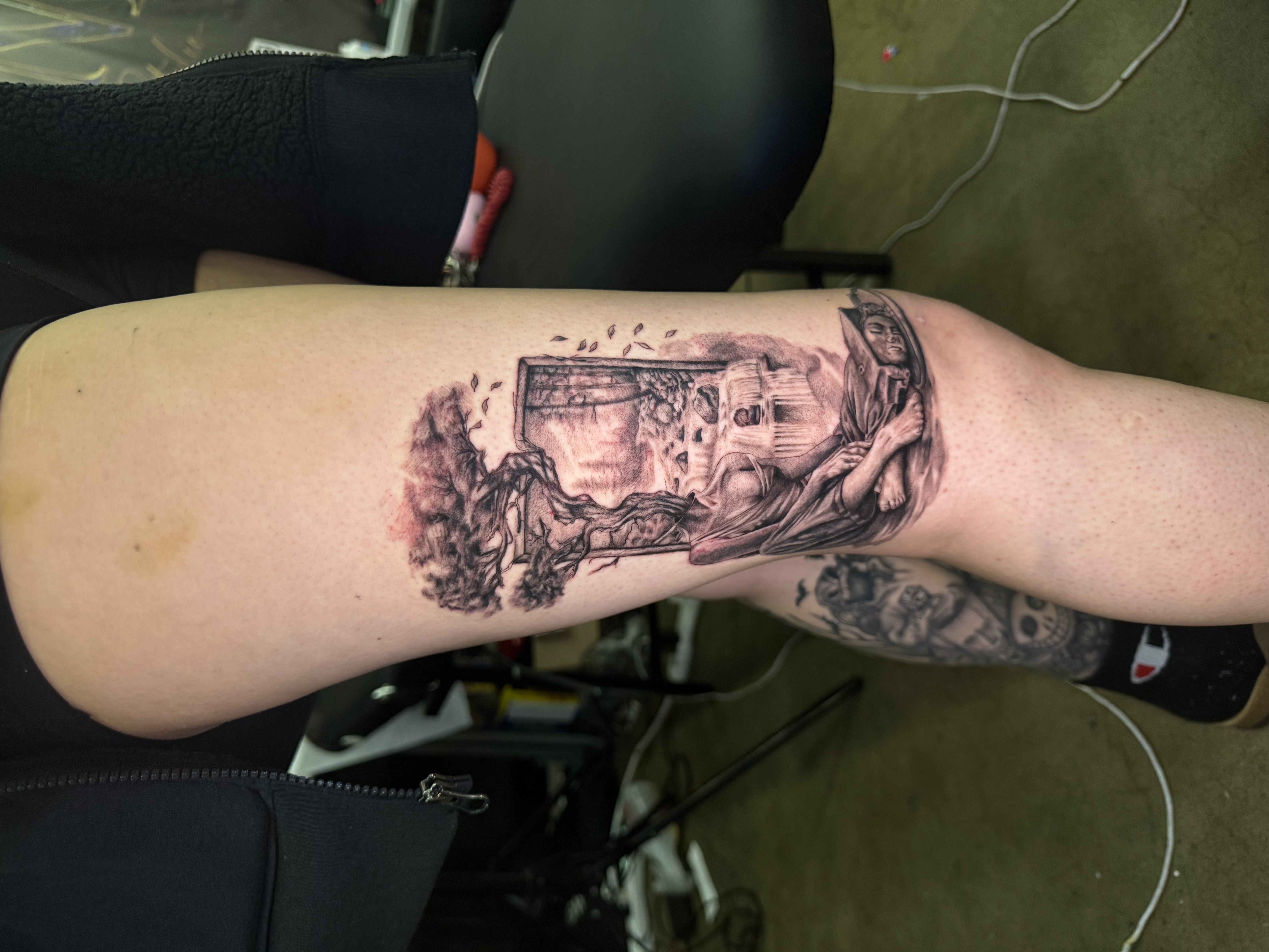 Black & Grey + Illustrative woman tattoo on Thigh by nayasTats on TattMe